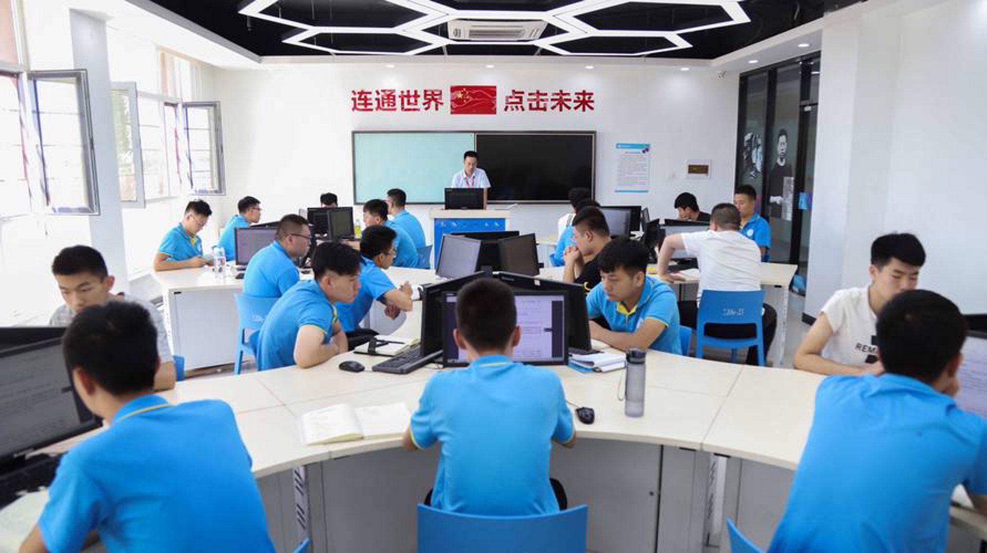 匠人在线网络科技